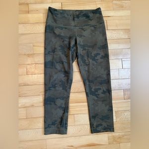 Lululemon wonder under low rise luxtreme